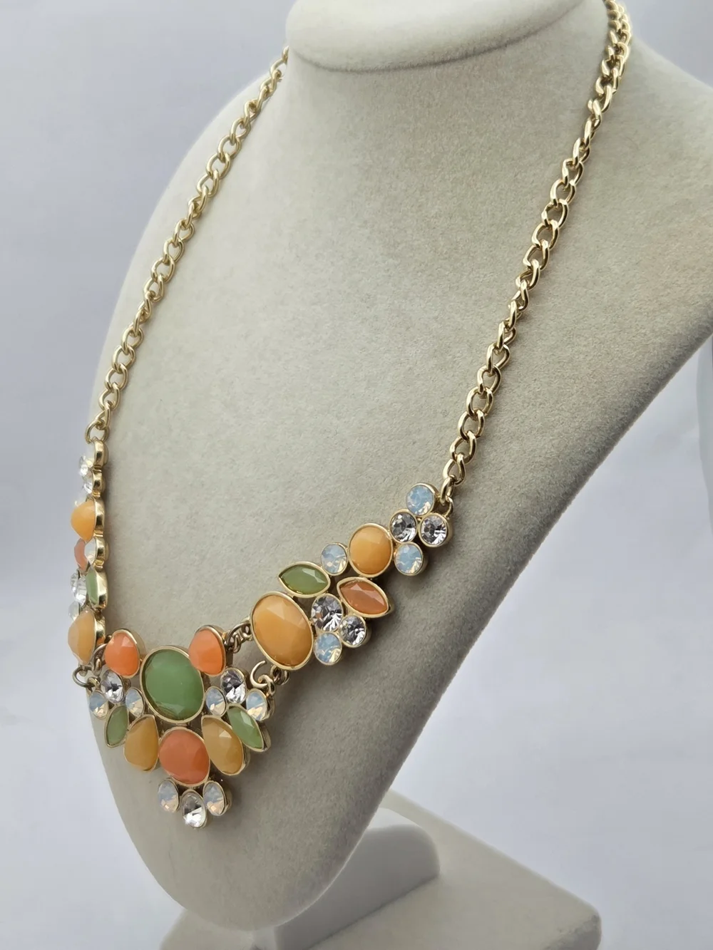 Vibrant Citrus Bib Statement Necklace Gold Tone Rhinestone Orange Green 19.5